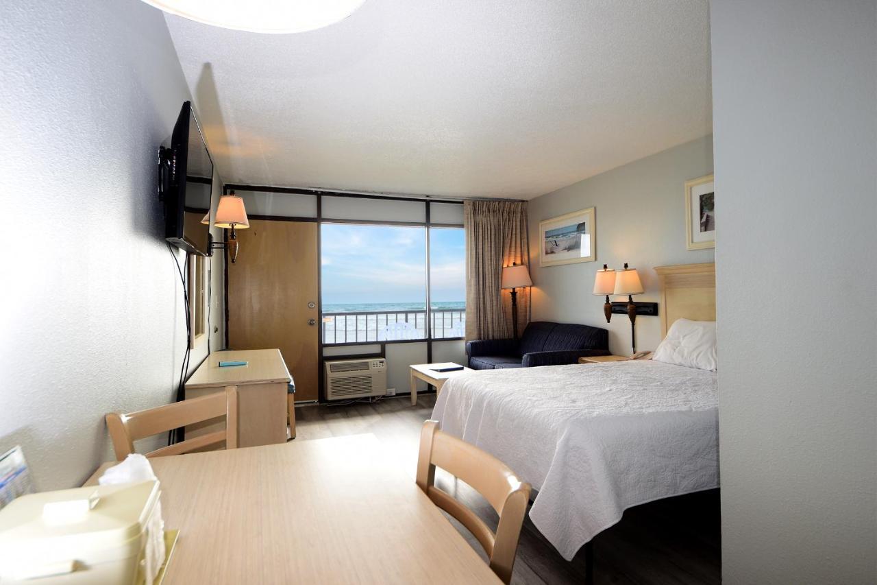 Holiday Sands North "On The Boardwalk" Миртл-Бич Экстерьер фото